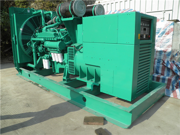 盐山发电车出租-柴油发电机组在使用的过程中应该做好哪些防护工作