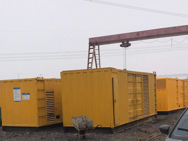 盐山100kw柴油发电机组每小时油耗？